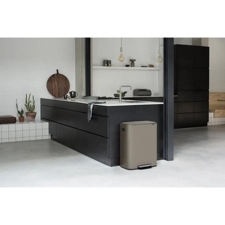 Coș de gunoi Brabantia Bo Pedal 2x30L, Platinum