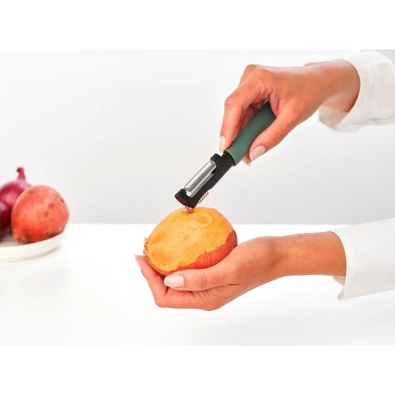 Curățător cu lamă detașabilă Brabantia Tasty+ Fir Green, cu mini răzătoare pentru coji de citrice
