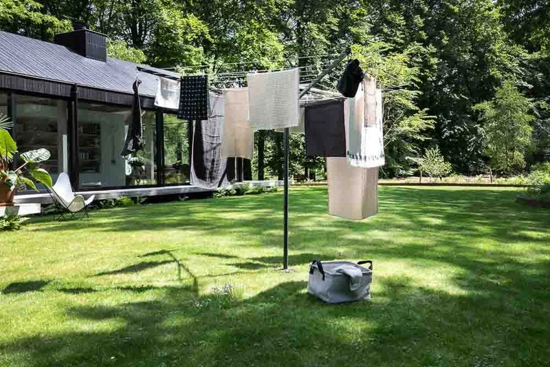 Uscător de rufe exterior Brabantia TopSpinner 50m, țepușă metalică de săpat, husă