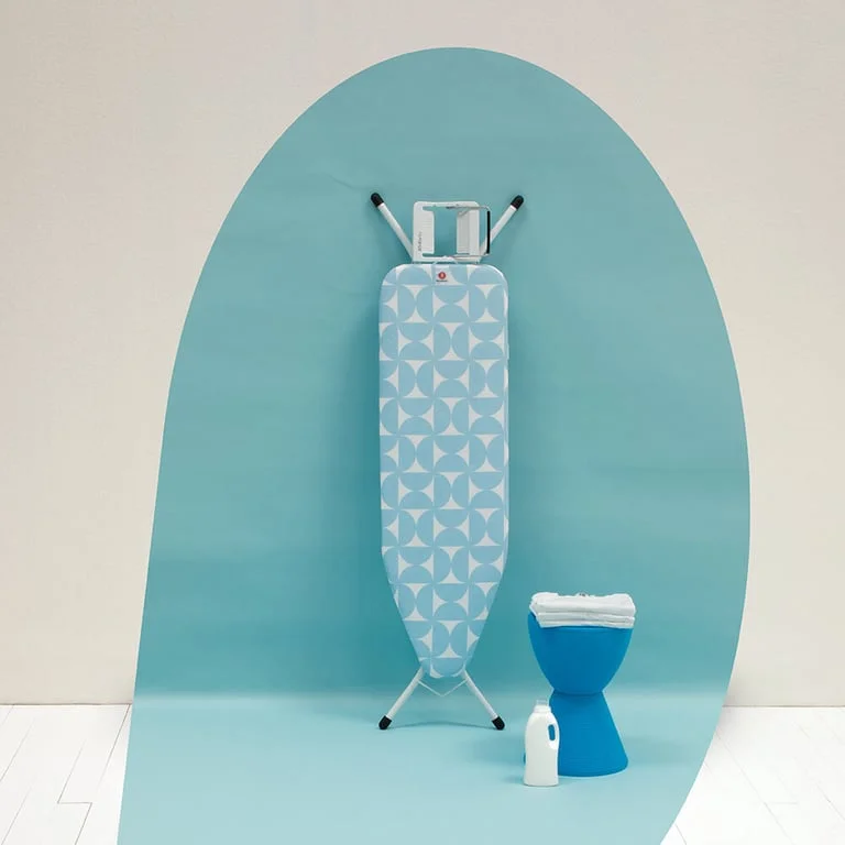 Masă de călcat Brabantia B 124x38cm cu suport pentru fier de călcat, Fresh Breeze