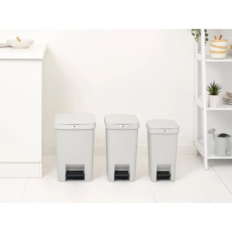 Coș de gunoi cu pedală Brabantia StepUp 16L, Light Grey