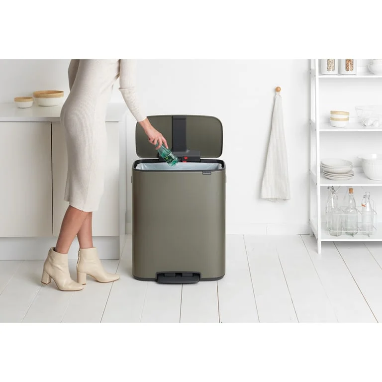 Coș de gunoi Brabantia Bo Pedal 60L, Platinum