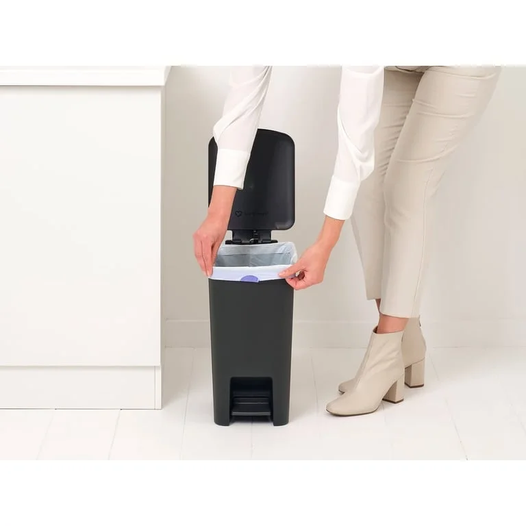 Coș de gunoi cu pedală Brabantia StepUp 16L, Dark Grey