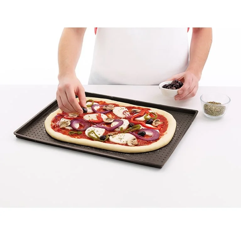 Perforated baking tray for crunchy pizza Lekue 40x30xH1.2cm