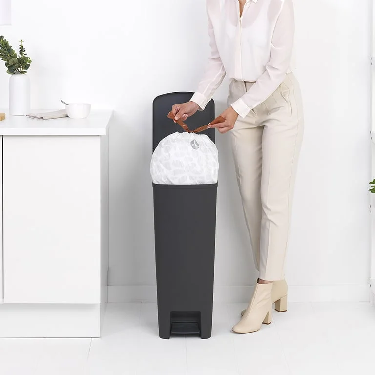 Coș de gunoi cu pedală Brabantia StepUp 40L, Dark Grey