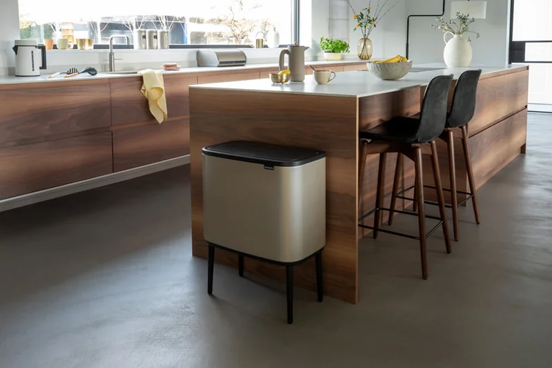 Coș de gunoi Brabantia Bo Touch 36L, Metallic Gold