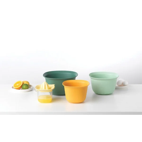 Set de 2 boluri de amestecat, strecurătoare și storcător de citrice Brabantia Tasty+