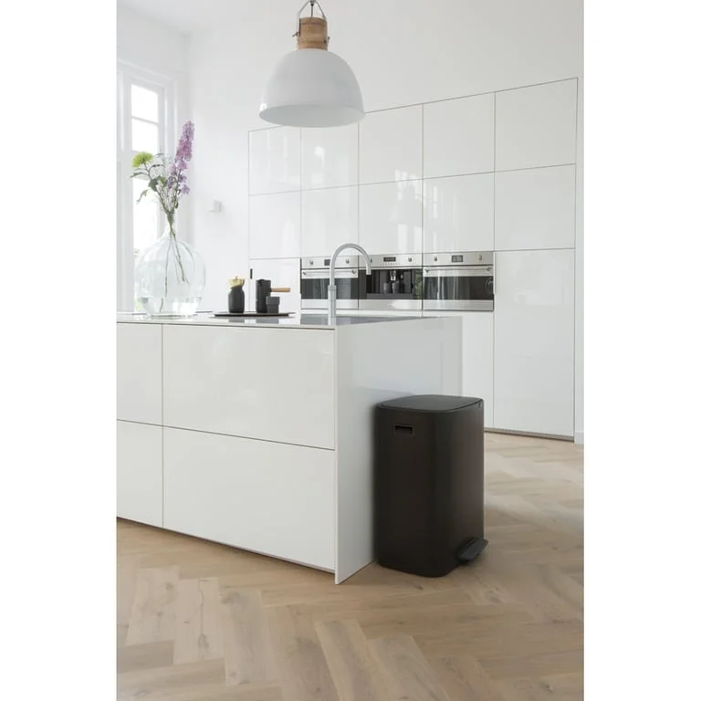 Coș de gunoi Brabantia Bo Pedal 60L, Matt Black