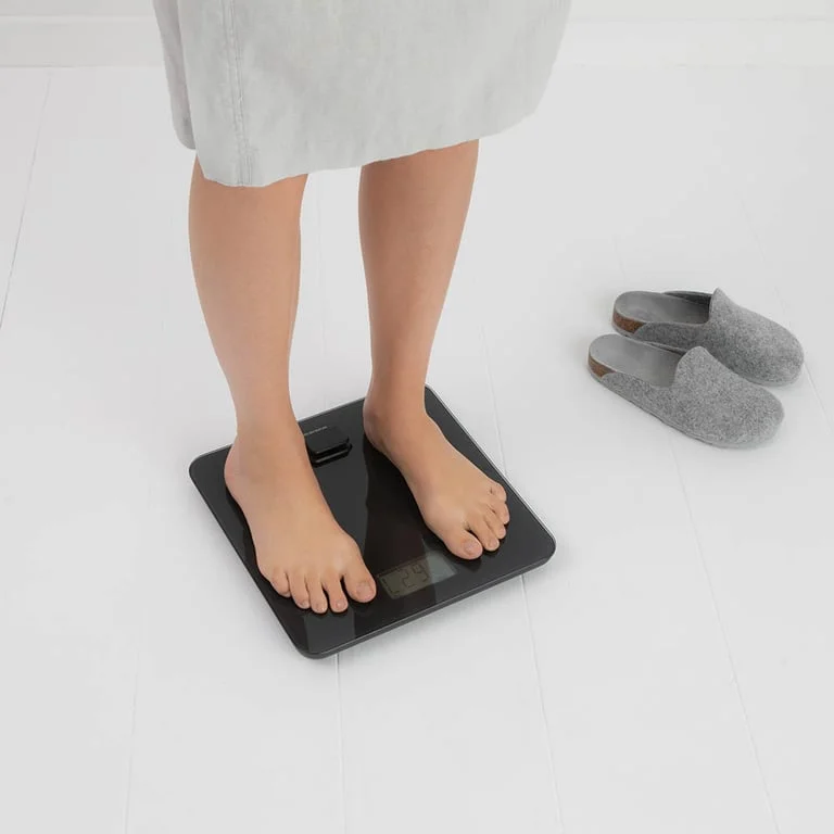 Cântar de baie digital Brabantia ReNew Dark Grey, funcționare fără baterii