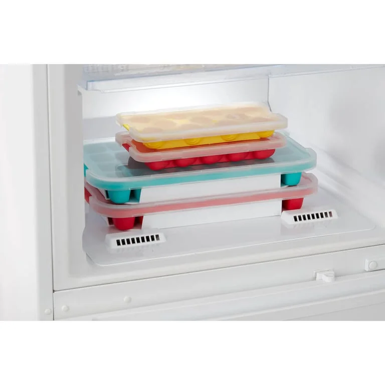 Ice cube tray with lid Lekue, rectangular cubes