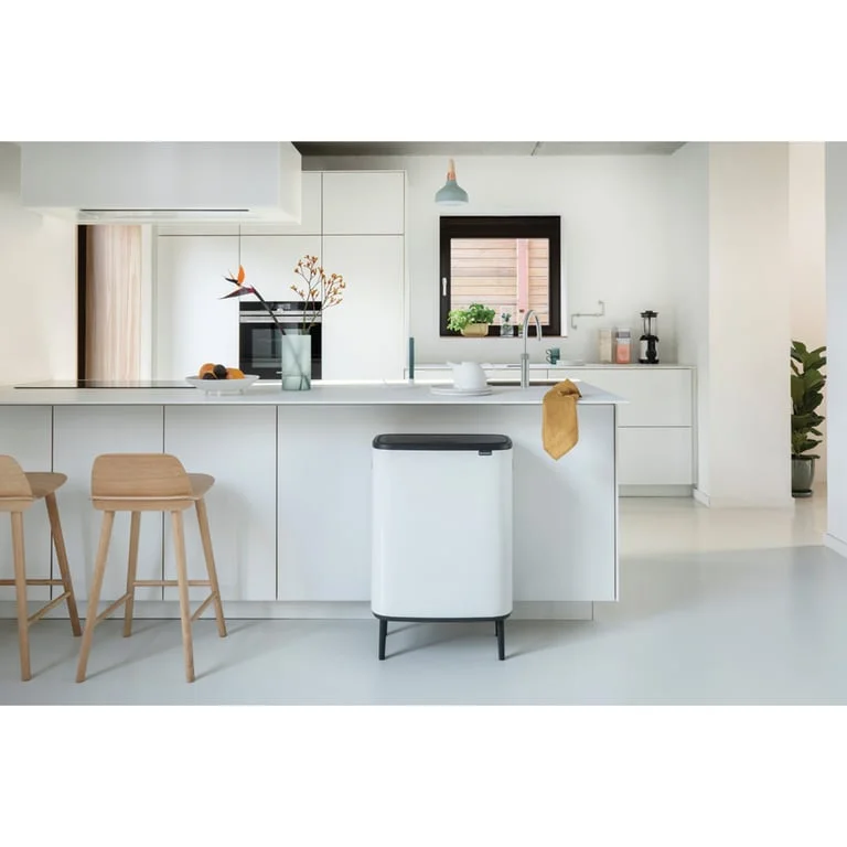 Bo Touch Bin Hi Brabantia, 60 litre, Plastic Bucket White