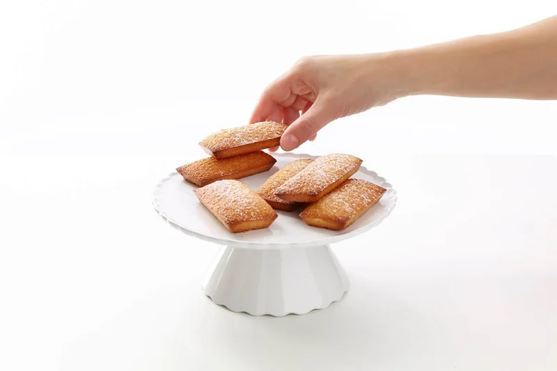 Formă de copt Lekue 30 x 17,5 x H 1,2 cm, silicon, pentru financiers