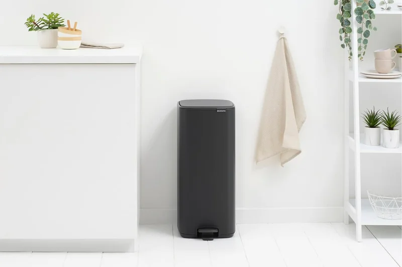 Coș de gunoi Brabantia Bo Pedal 30L, Mineral Infinite Grey
