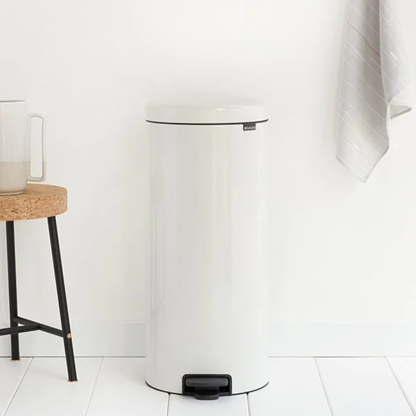 Coș de gunoi cu pedală Brabantia NewIcon 30L, White