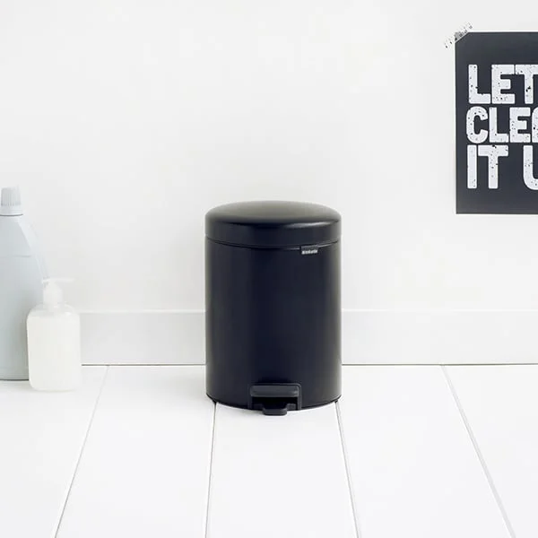 Coș de gunoi cu pedală Brabantia NewIcon 5L, Matt Black