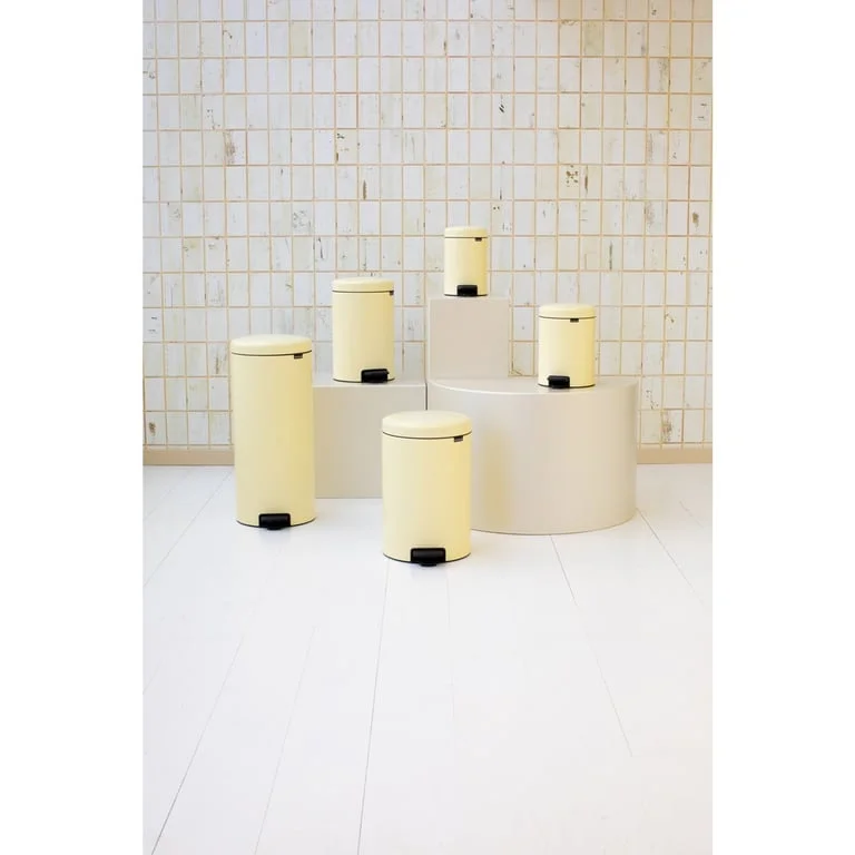 Coș de gunoi cu pedală Brabantia NewIcon 20L, Mellow Yellow