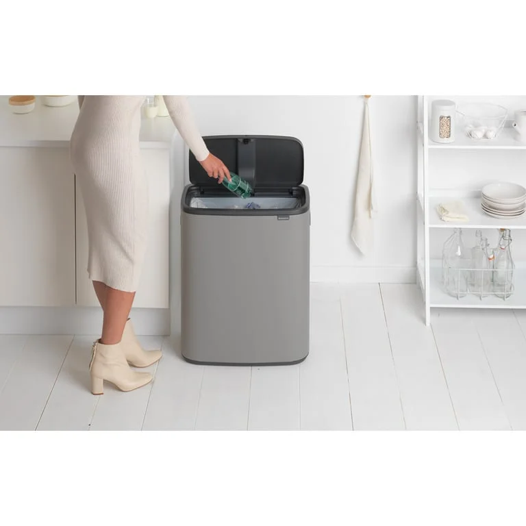 Coș de gunoi Brabantia Bo Touch 60L, Mineral Concrete Grey