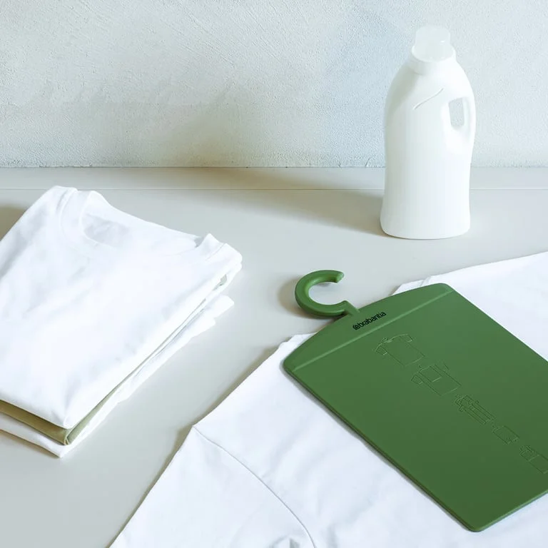 Tabla pentru plierea hainelor Brabantia Calm Green