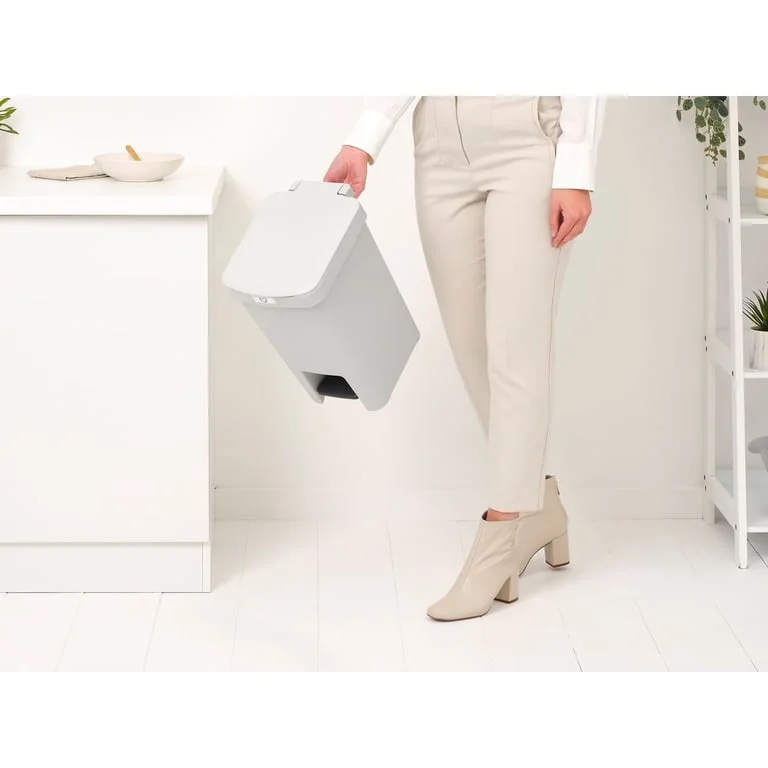 Coș de gunoi cu pedală Brabantia StepUp 16L, Light Grey