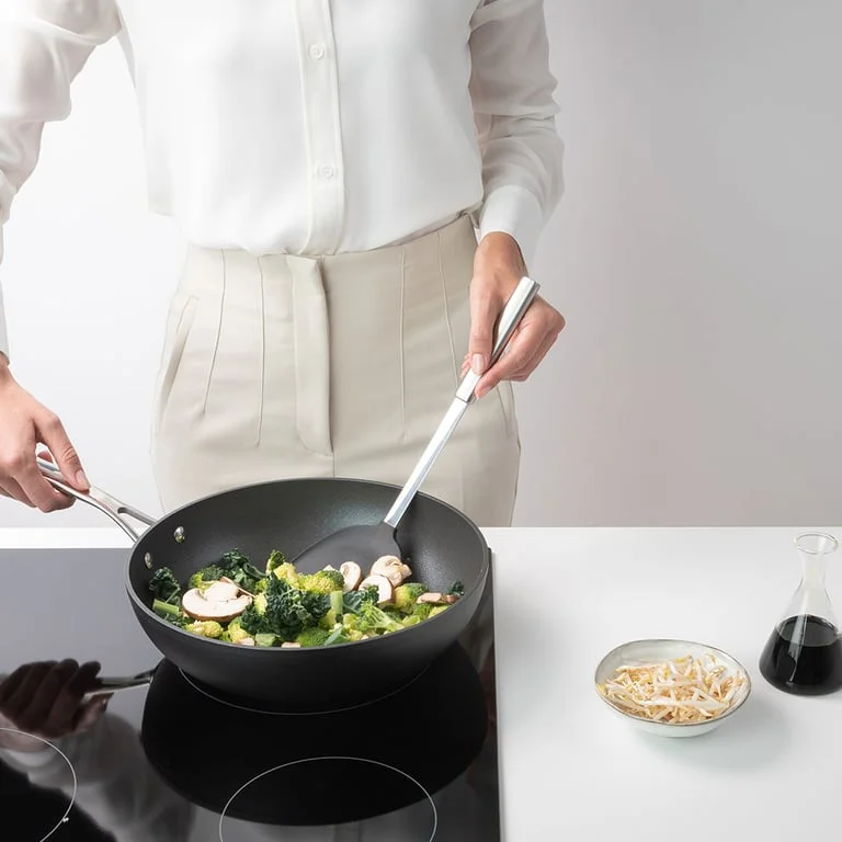 Spatulă din silicon pentru wok Brabantia Profile Matt Steel