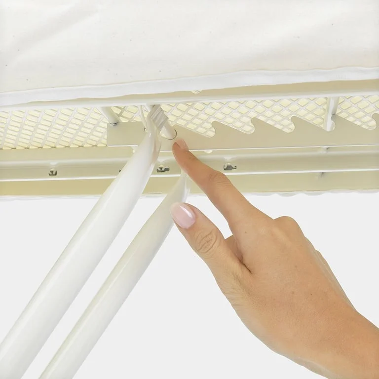 Masă de călcat Brabantia B 124x38cm cu suport pentru fier de călcat, Ice Water