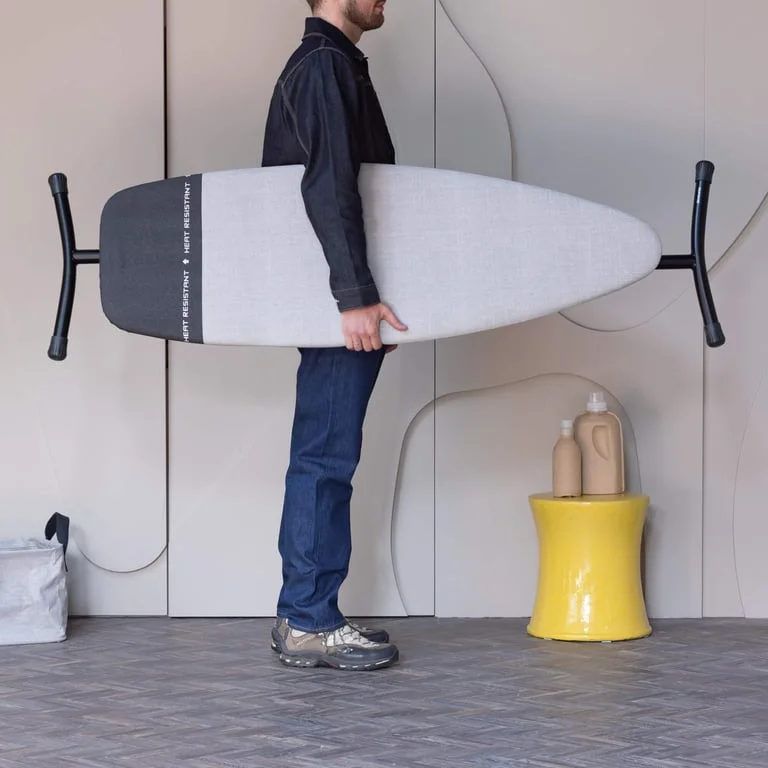 Masă de călcat Brabantia D 135x45cm cu zonă de călcat rezistentă la căldură, Denim Grey