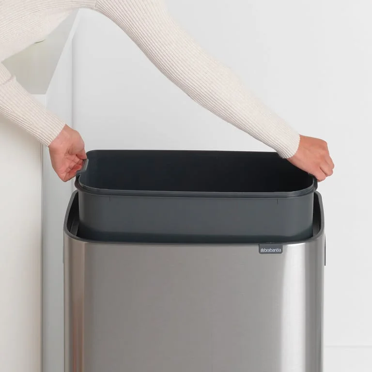 Bo Touch Bin Brabantia, 60 litre, Plastic Bucket Matt Steel Fingerprint Proof