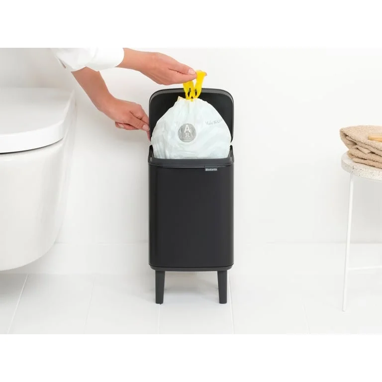 Coș de gunoi Brabantia Bo Small Hi 4L, Matt Black