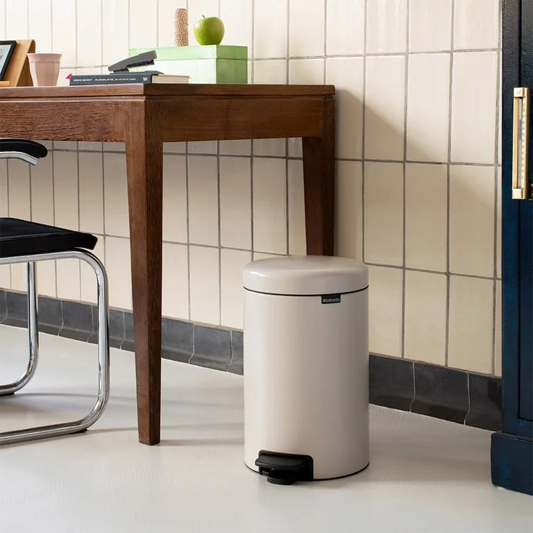Coș de gunoi cu pedală Brabantia NewIcon 12L, Soft Beige