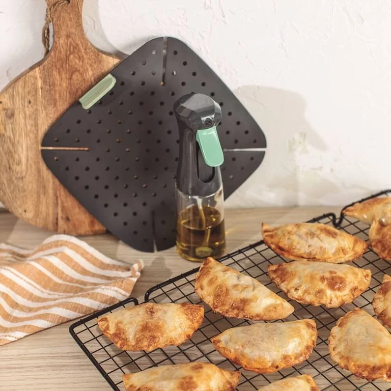 Tavă de copt pentru friteuză cu aer cald Lekue 22x22cm, gri