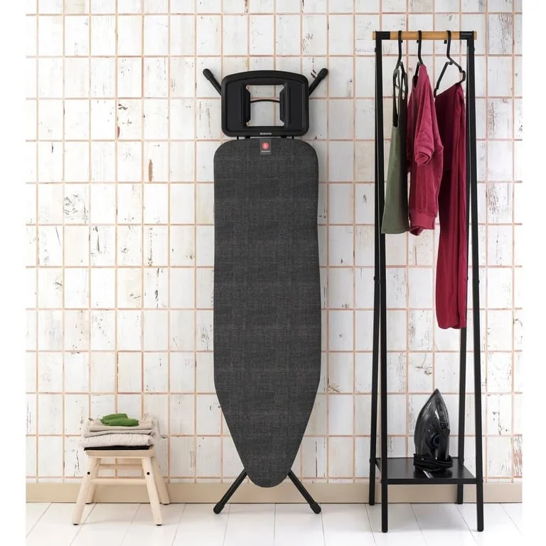 Masă de călcat Brabantia B 124x38cm cu suport solid pentru fier de călcat, Denim Black