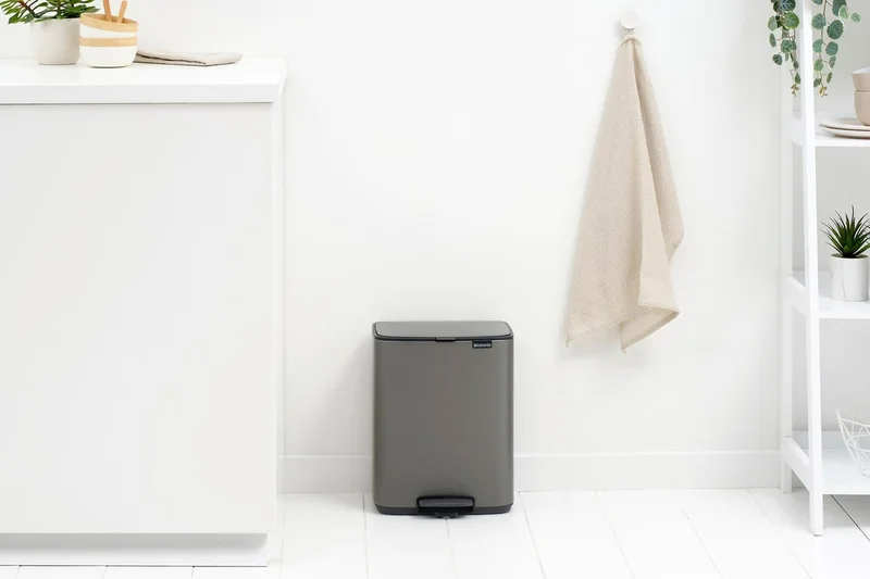 Waste Bin Brabantia Bo Pedal 12L, Platinum