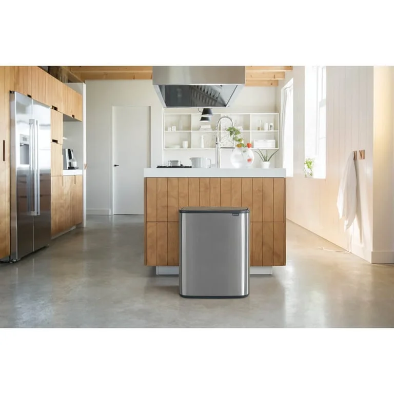 Bo Touch Bin Brabantia, 60 litre, Plastic Bucket Matt Steel Fingerprint Proof