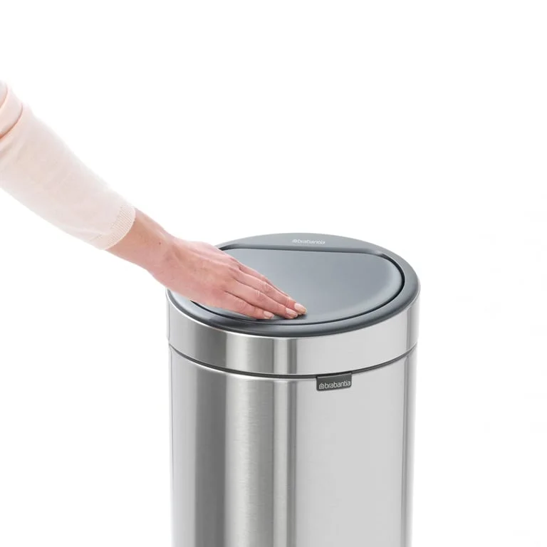 Coș de gunoi Brabantia Touch New 30L, Matt Black, capac metalic
