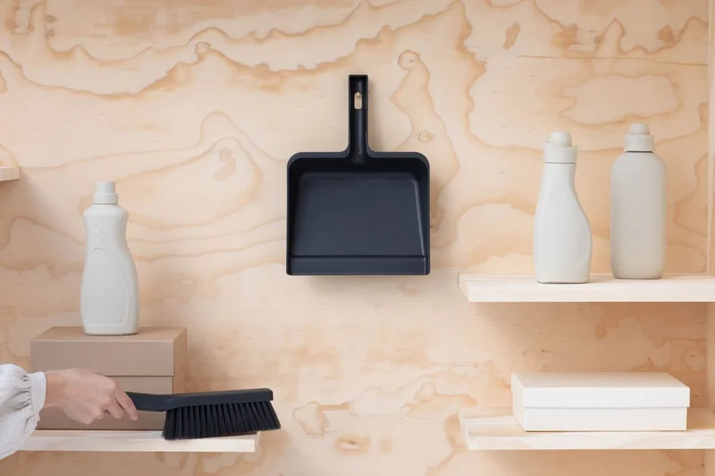 Set de praf și perie Brabantia SinkSide Dark Grey