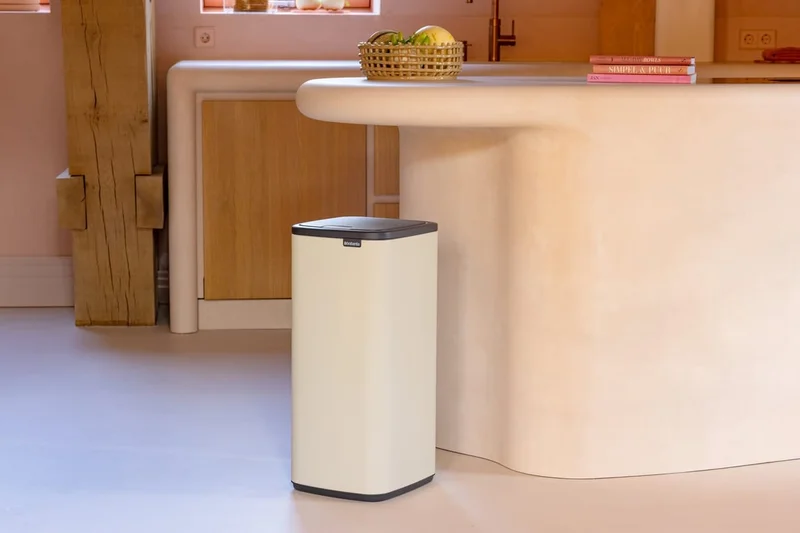 Coș de gunoi Brabantia Bo Touch 30L, Soft Beige