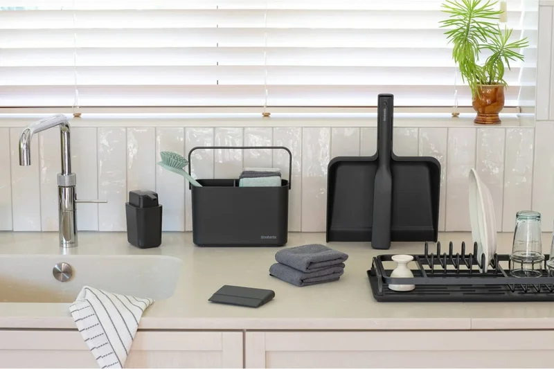 Set de praf și perie Brabantia SinkSide Dark Grey
